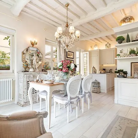 Apartamento La Casina Luxury Inside The Walls Of With Garden, Airconditioning, Wifi *