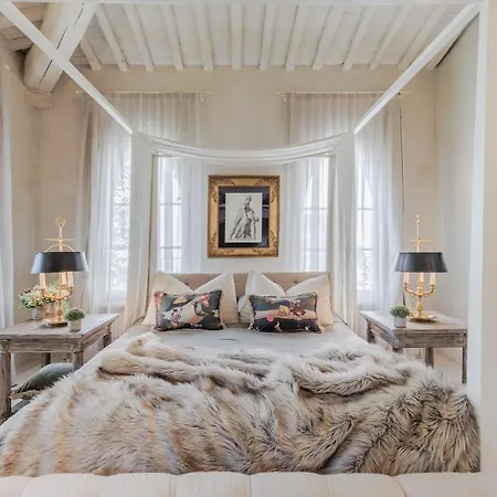 La Casina Luxury Inside The Walls Of With Garden, Airconditioning, Wifi Apartamento *