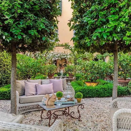 La Casina Luxury Inside The Walls Of With Garden, Airconditioning, Wifi