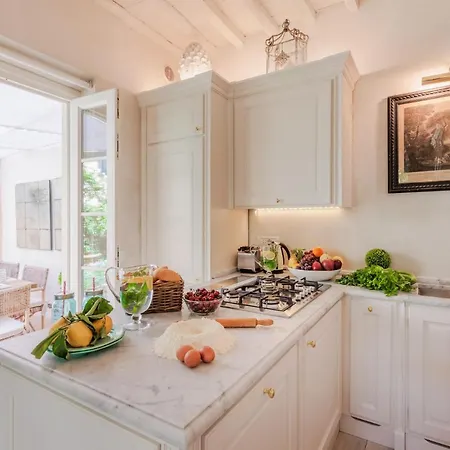 La Casina Luxury Inside The Walls Of With Garden, Airconditioning, Wifi * Lucca