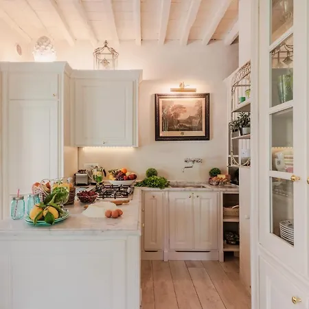 La Casina Luxury Inside The Walls Of With Garden, Airconditioning, Wifi Lucca