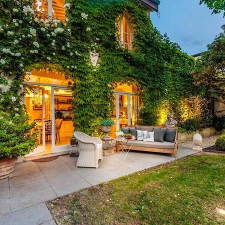 La Casina Luxury Inside The Walls Of With Garden, Airconditioning, Wifi Lucca