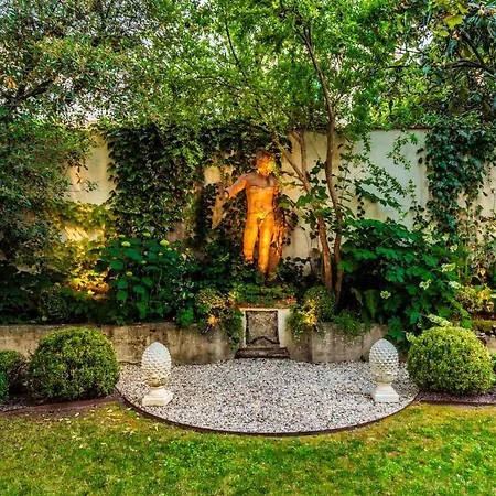 La Casina Luxury Inside The Walls Of With Garden, Airconditioning, Wifi * Lucca